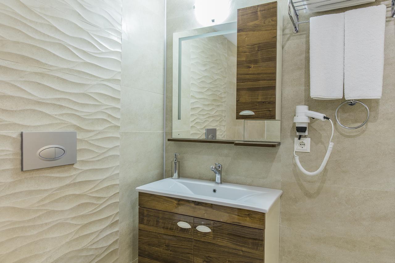 קוסדסי Demir Suit Hotel מראה חיצוני תמונה