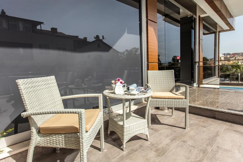 קוסדסי Demir Suit Hotel מראה חיצוני תמונה