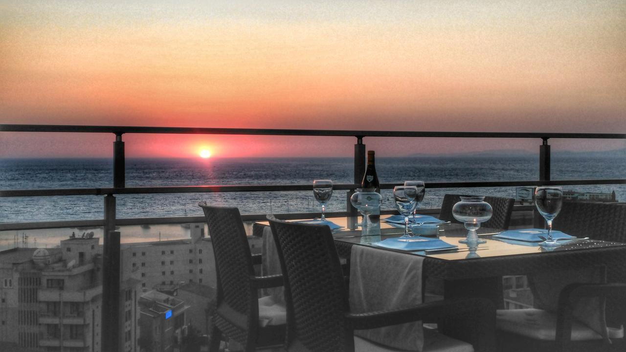 קוסדסי Demir Suit Hotel מראה חיצוני תמונה
